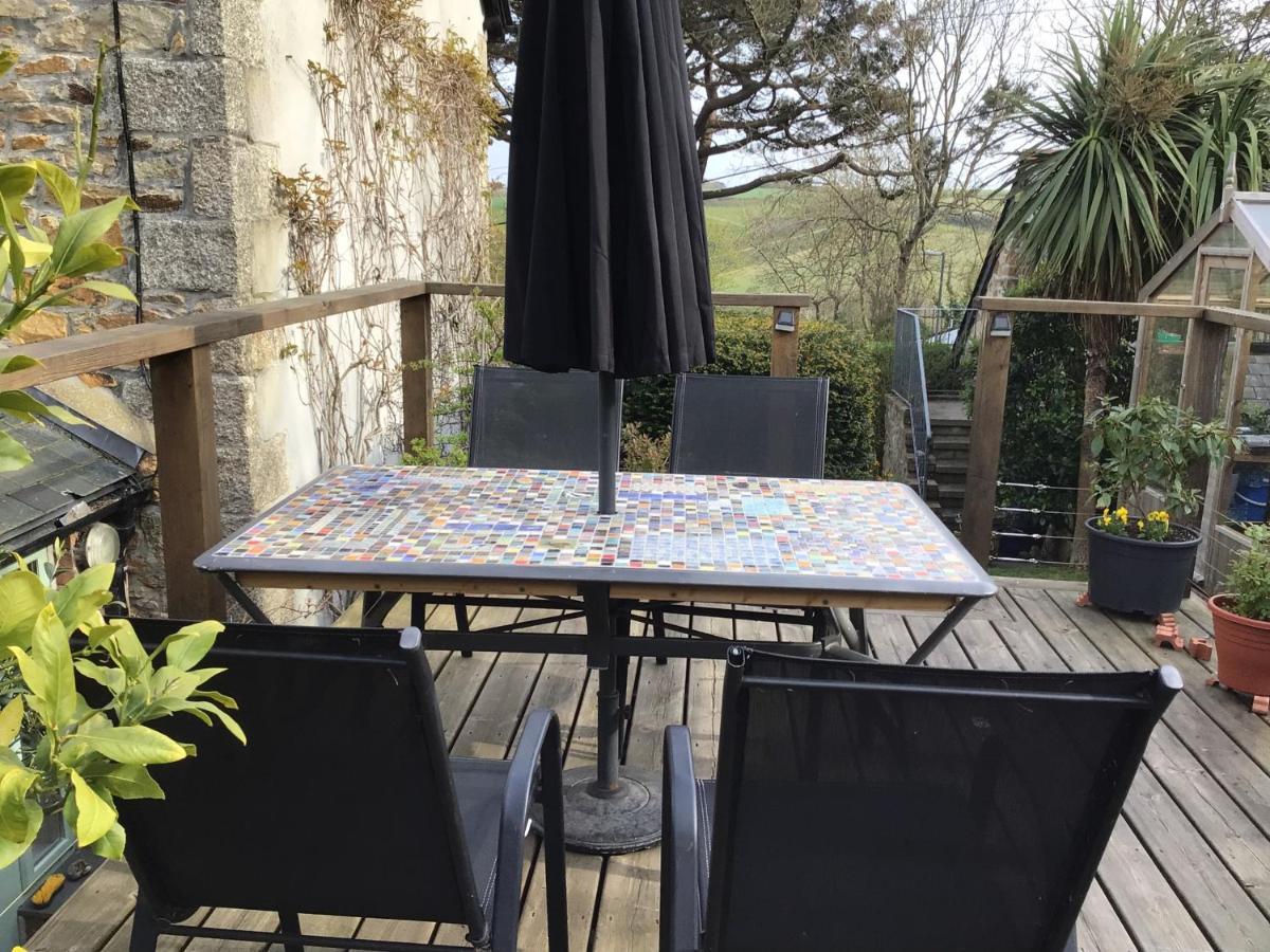 Cozy Camborne Studio Retreat With Two Single Beds Esterno foto