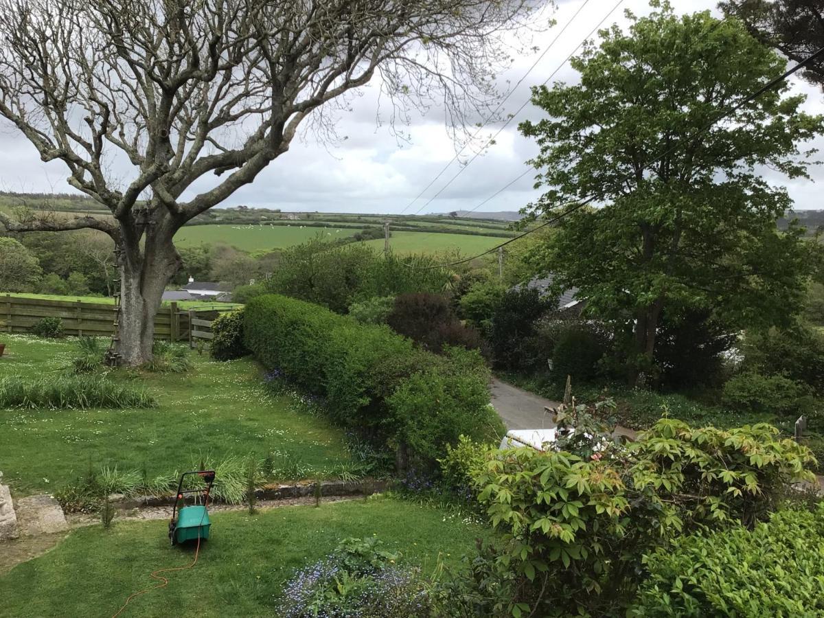 Cozy Camborne Studio Retreat With Two Single Beds Esterno foto