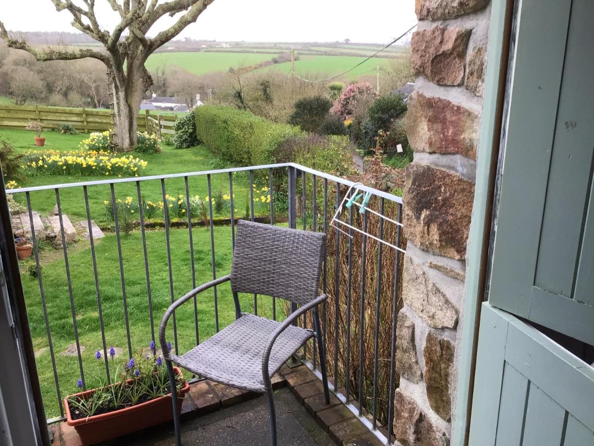 Cozy Camborne Studio Retreat With Two Single Beds Esterno foto